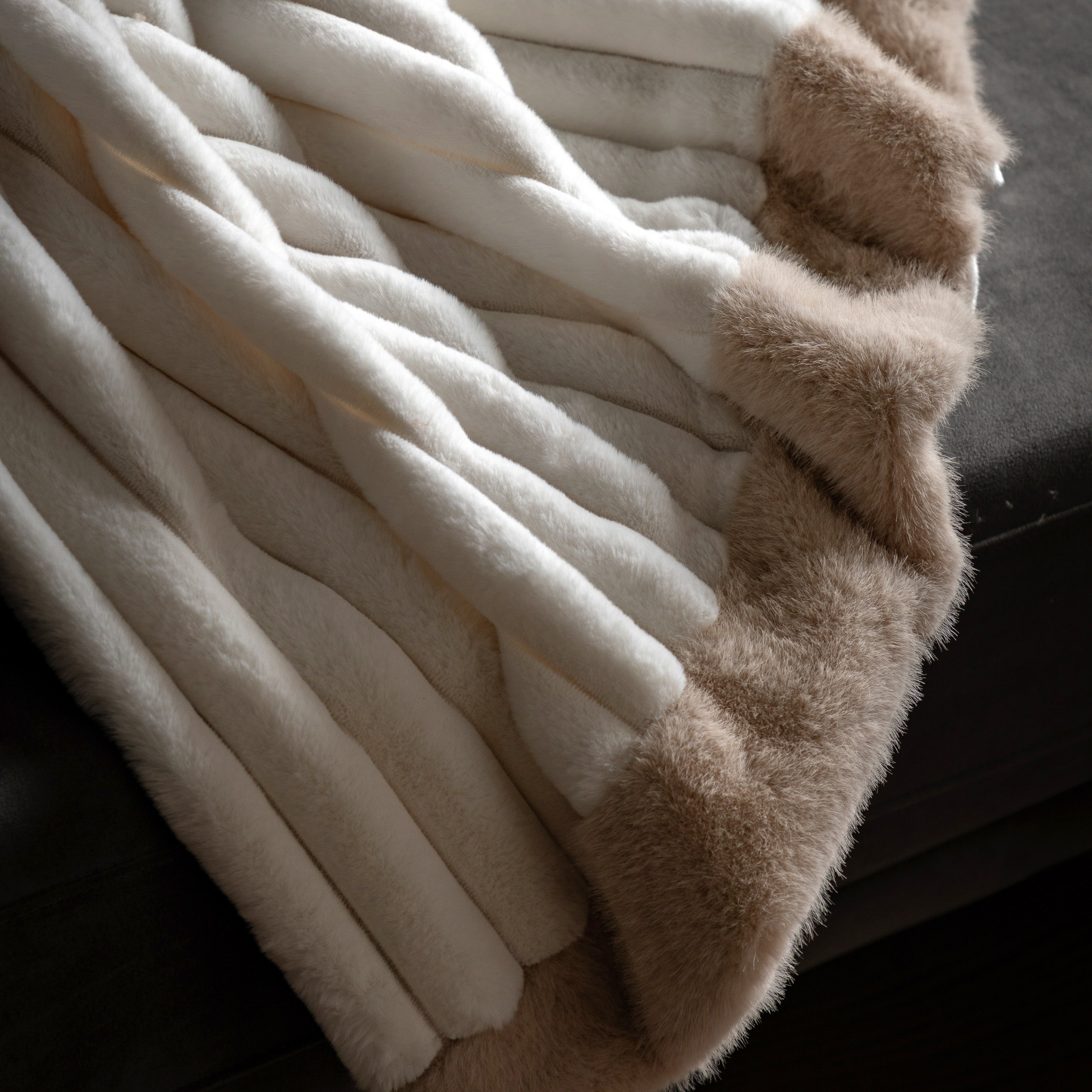 Clooney Luxury Faux Fur Throw Cream